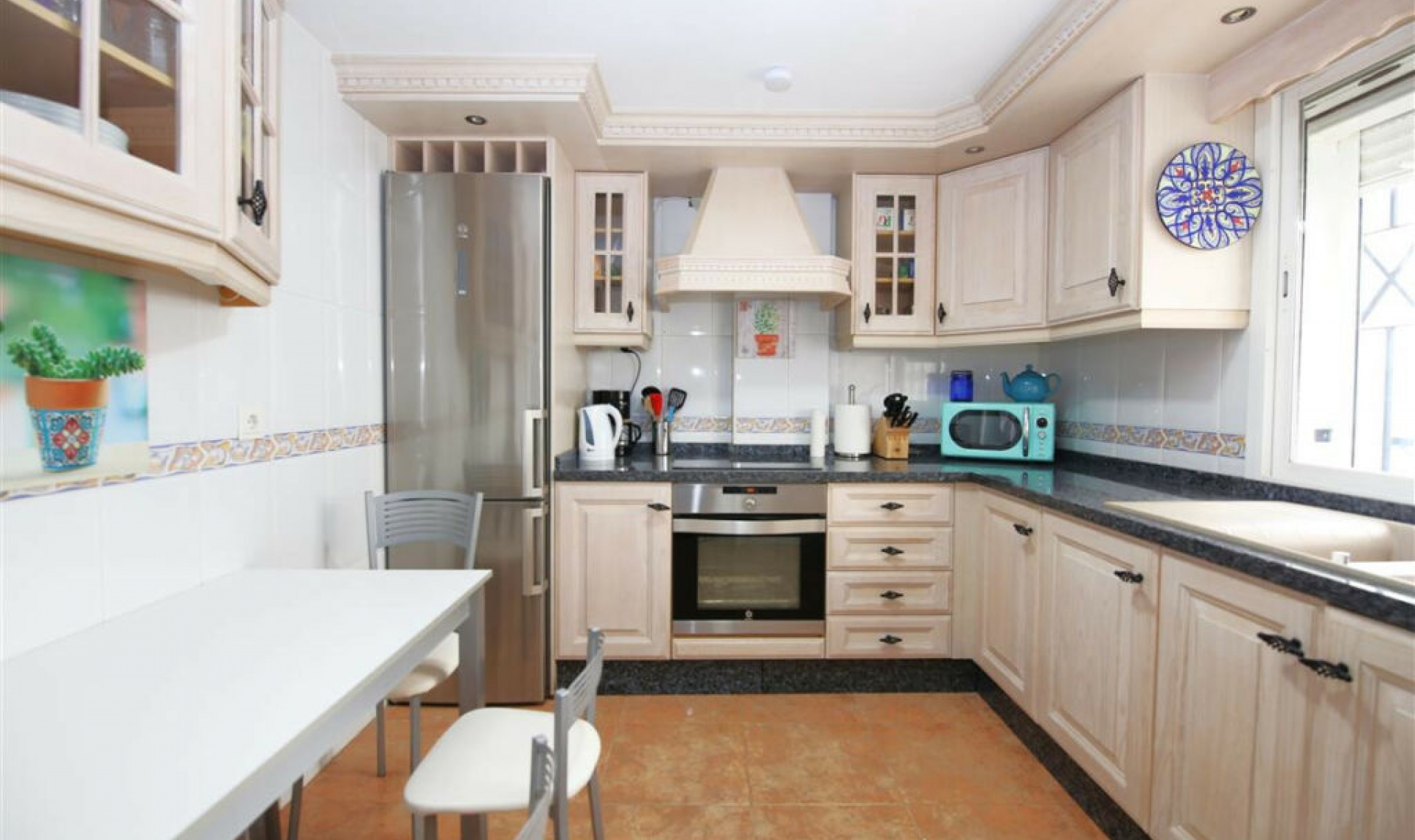 Resale - Apartment -
Estepona