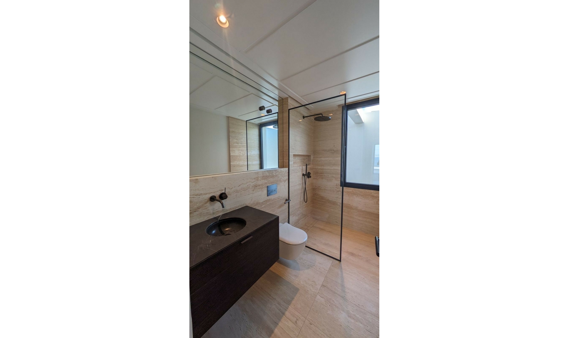 Resale - Apartment -
Estepona