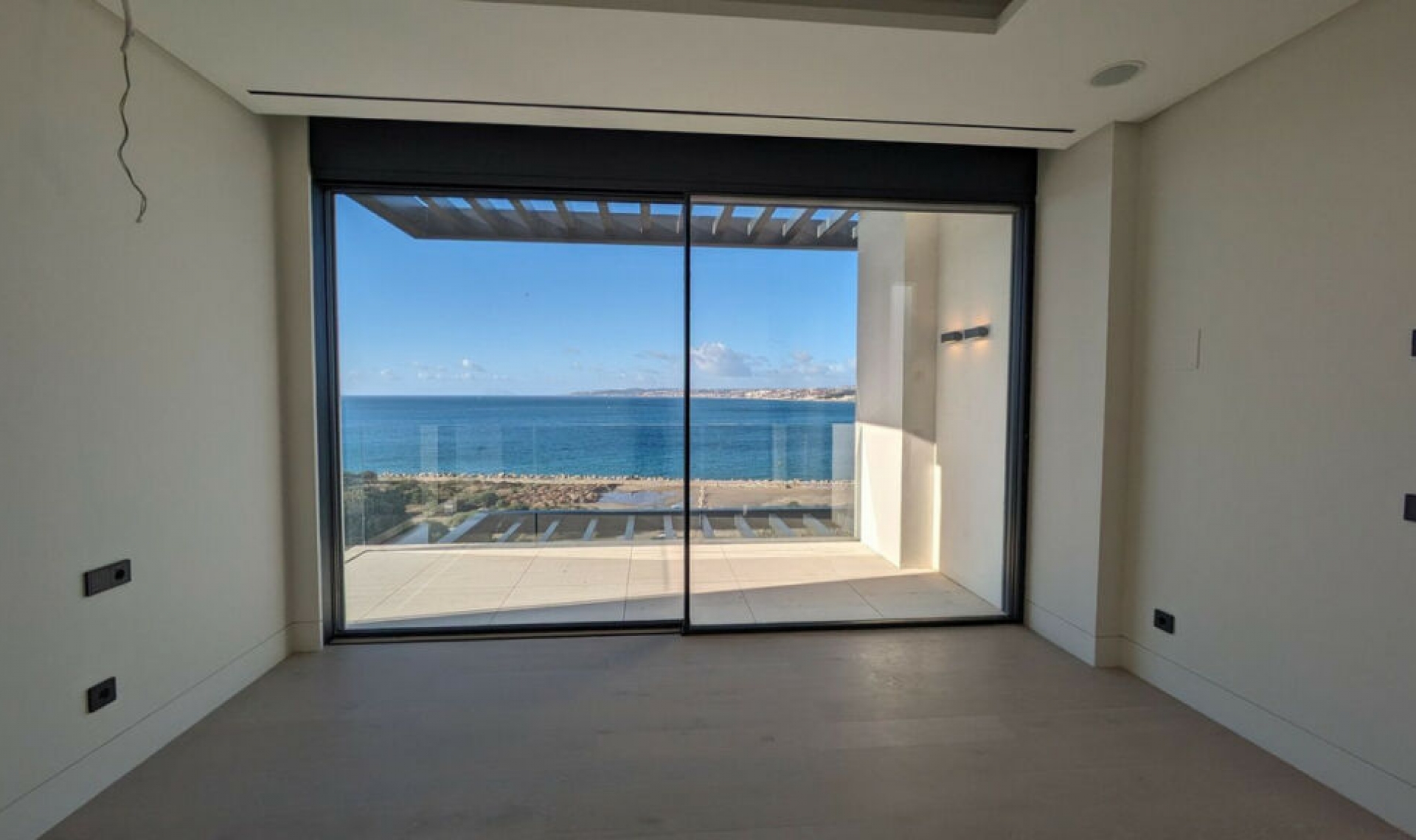 Resale - Apartment -
Estepona