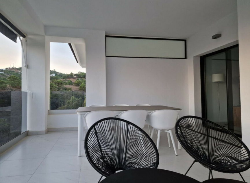 Resale - Apartment -
Estepona