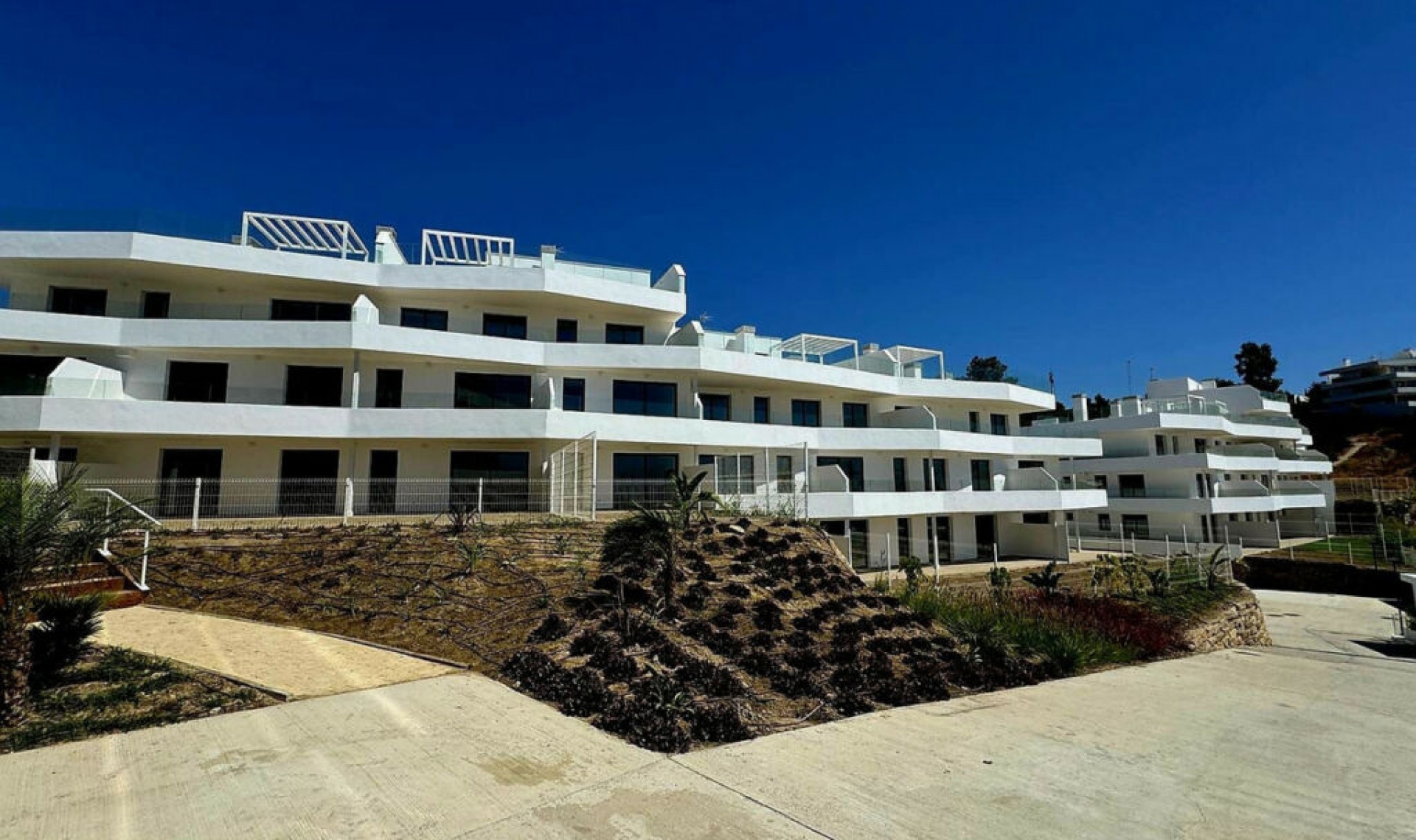 Resale - Apartment -
Estepona