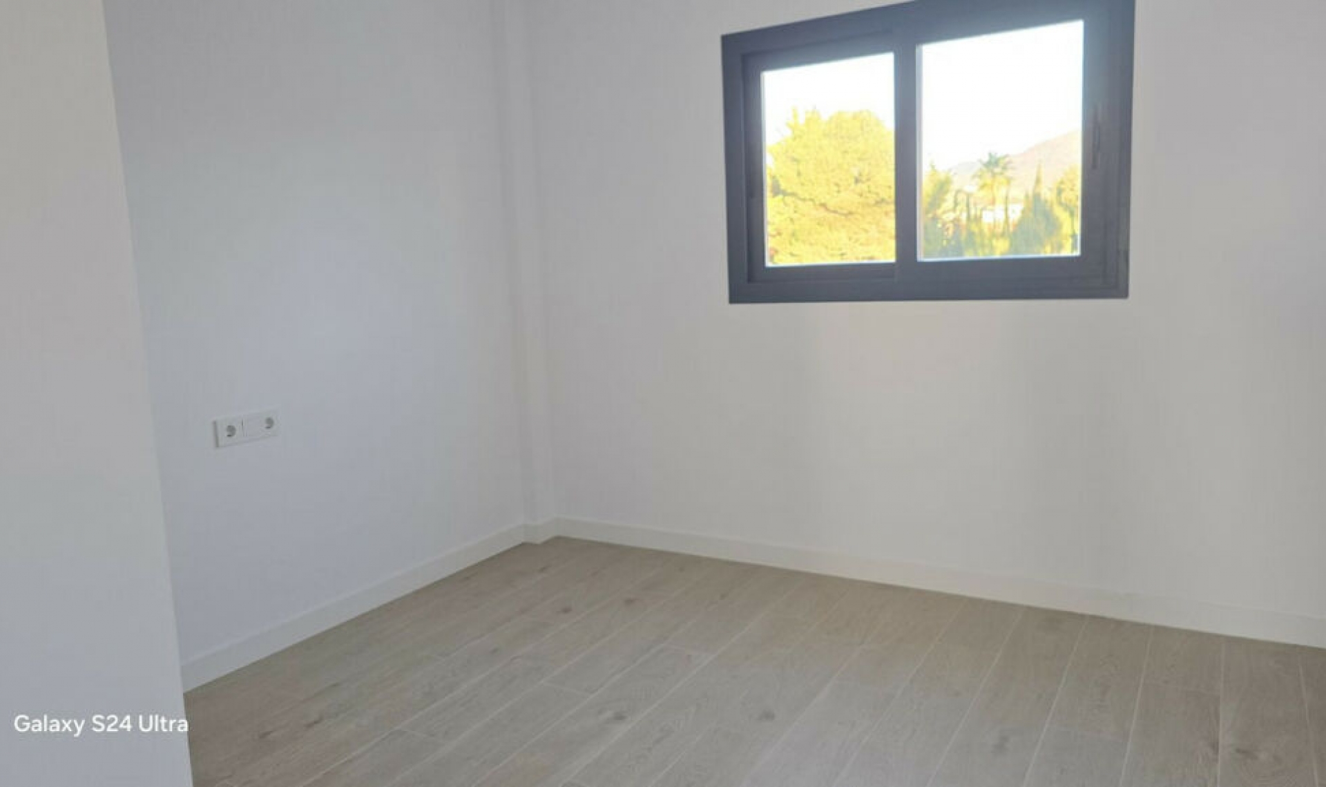 Resale - Apartment -
Estepona