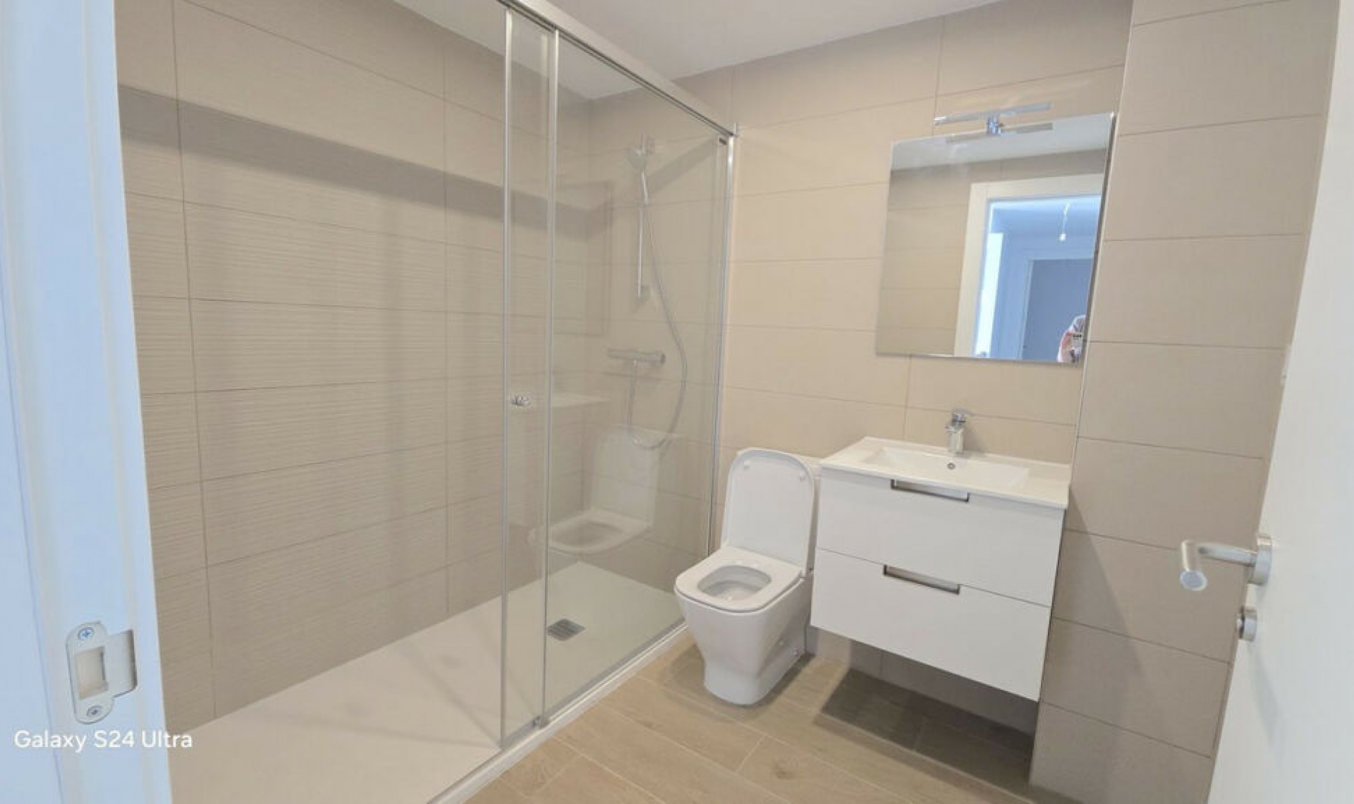 Resale - Apartment -
Estepona
