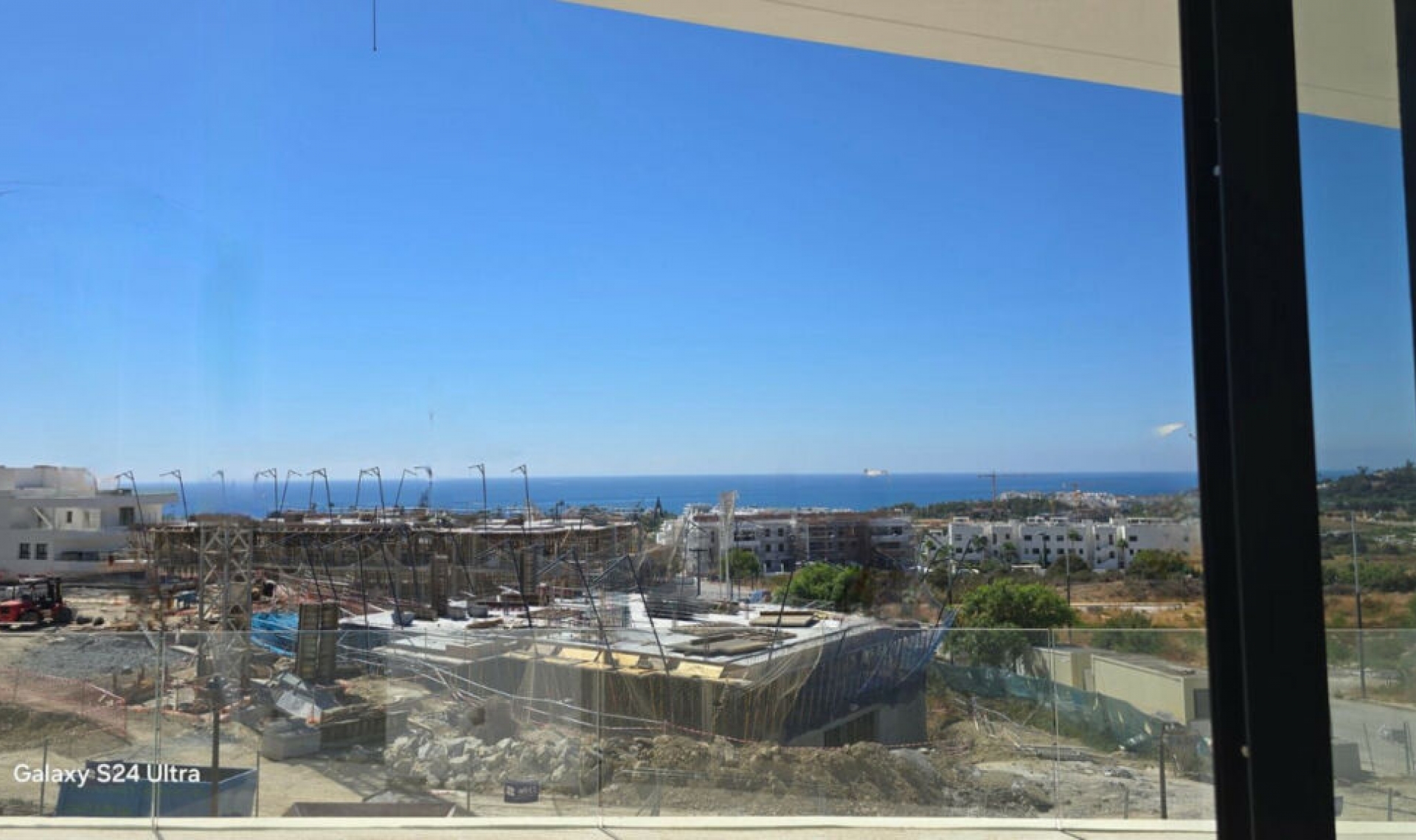 Resale - Apartment -
Estepona