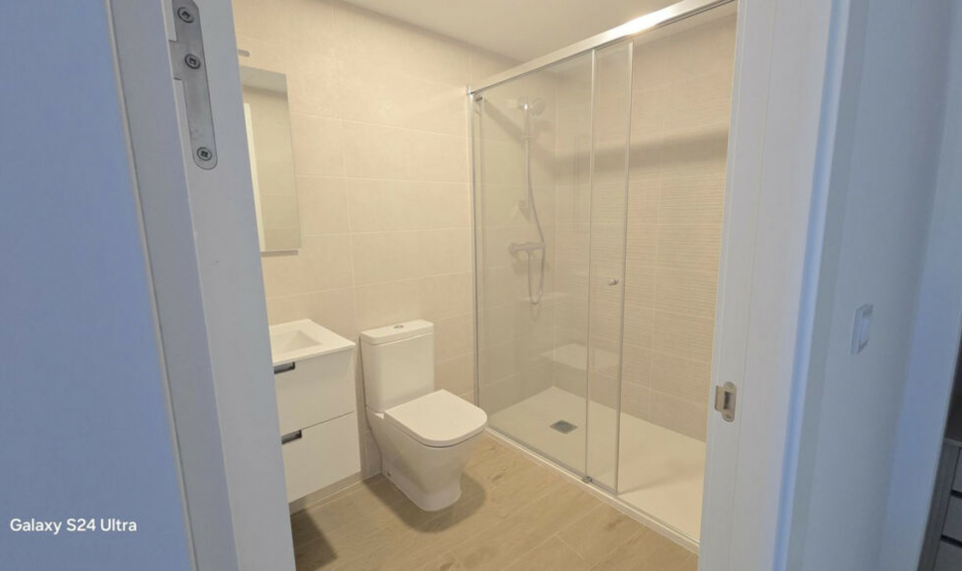 Resale - Apartment -
Estepona