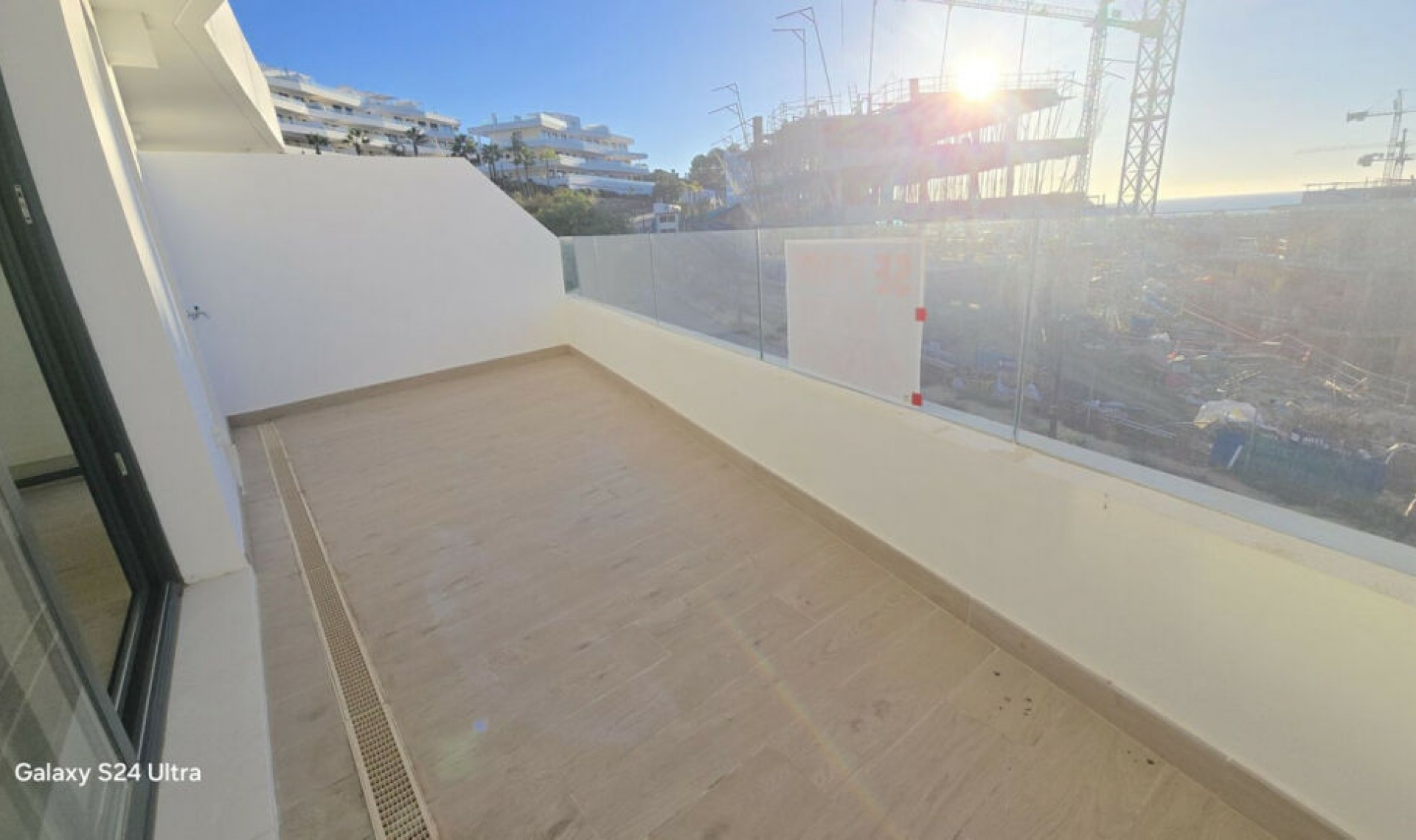 Resale - Apartment -
Estepona