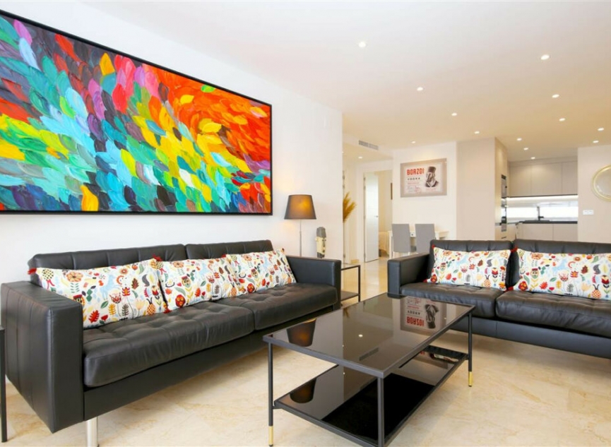 Resale - Apartment -
Estepona