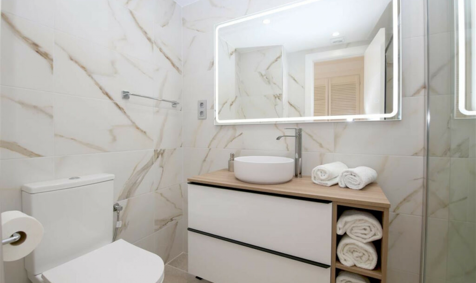 Resale - Apartment -
Estepona
