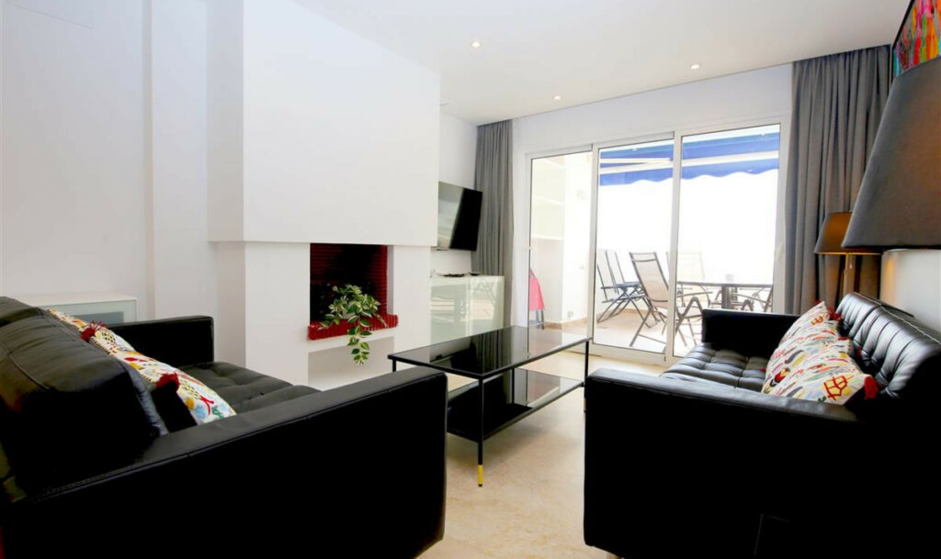 Resale - Apartment -
Estepona
