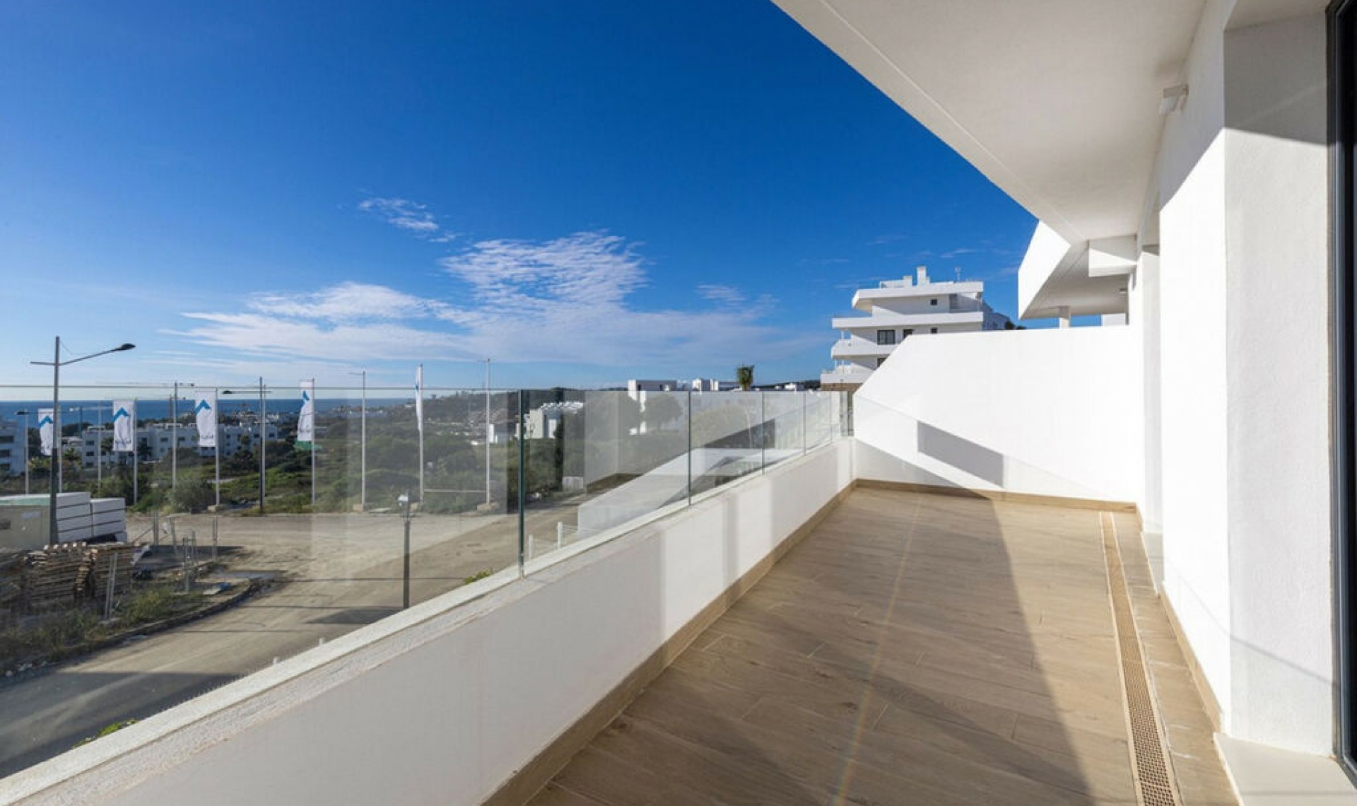 Resale - Apartment -
Estepona