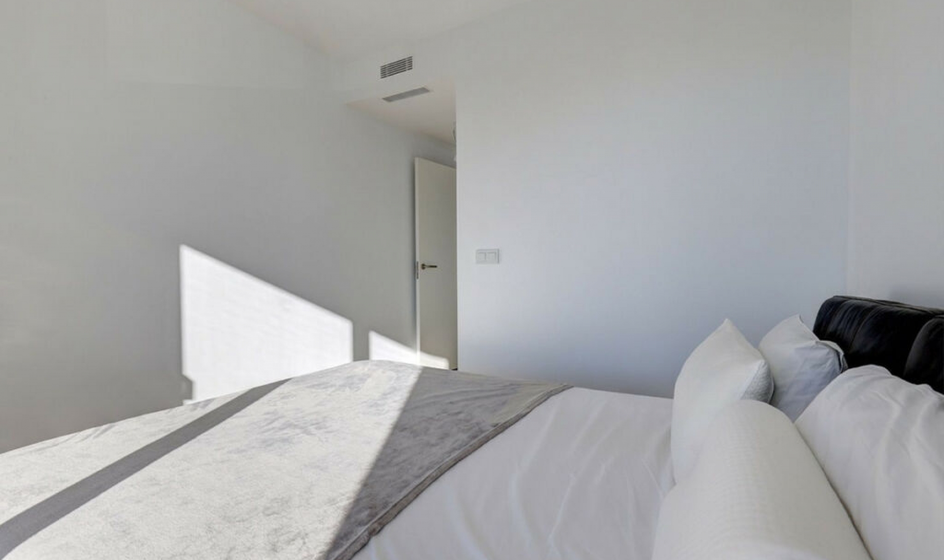 Resale - Apartment -
Estepona