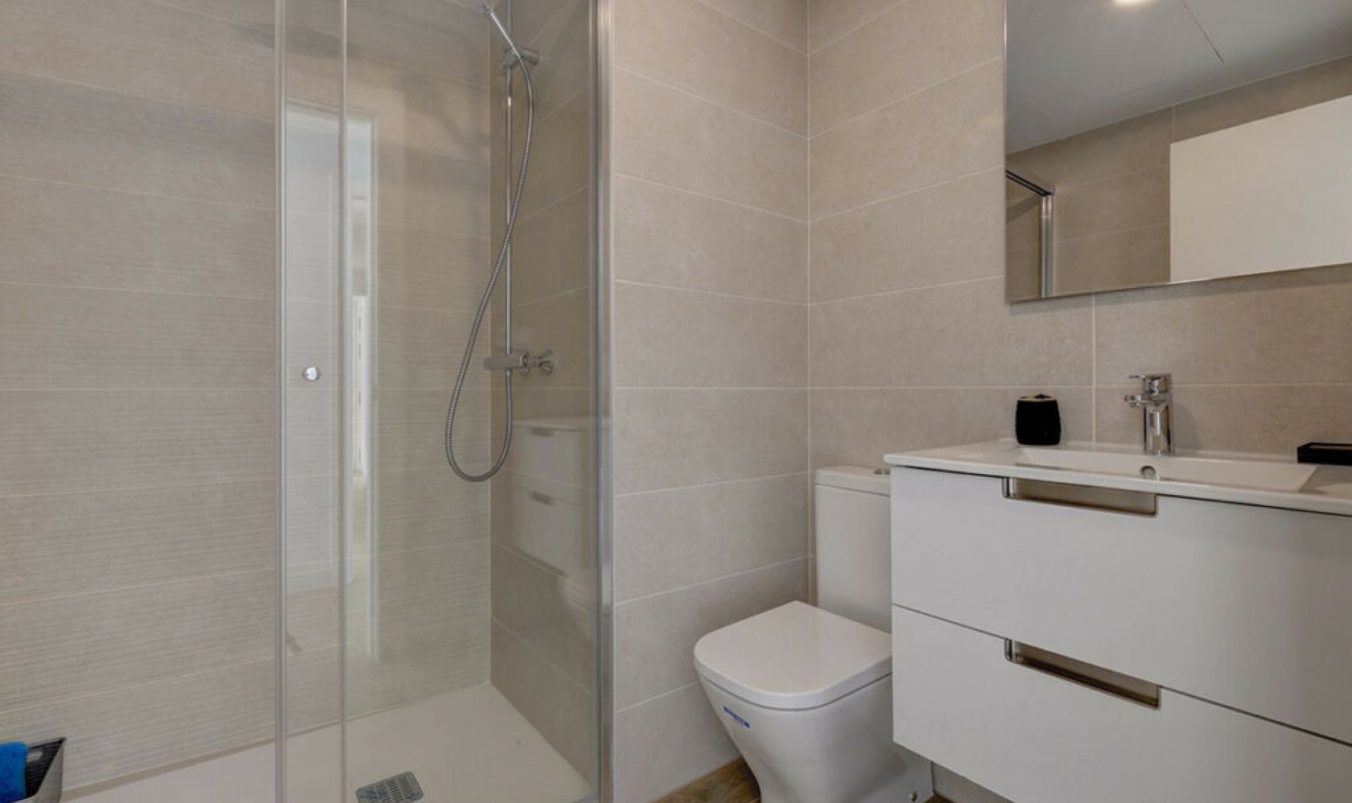 Resale - Apartment -
Estepona