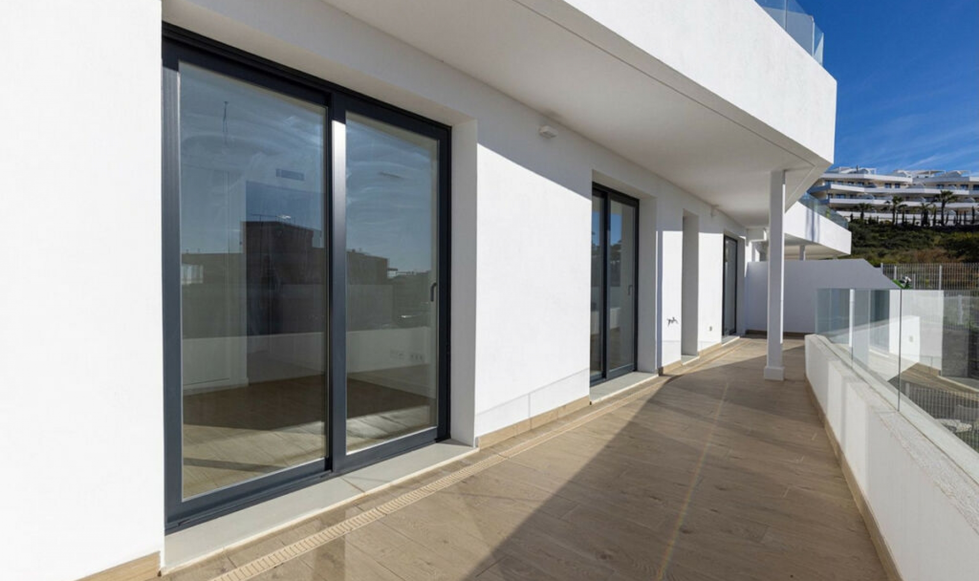 Resale - Apartment -
Estepona