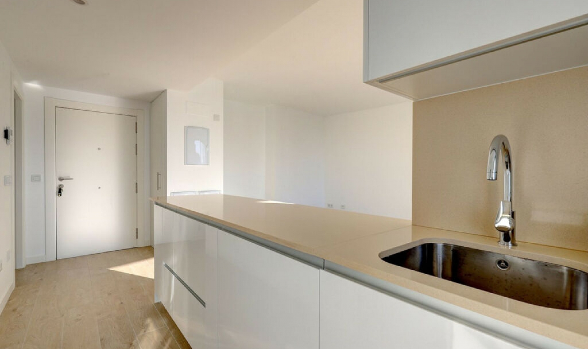 Resale - Apartment -
Estepona