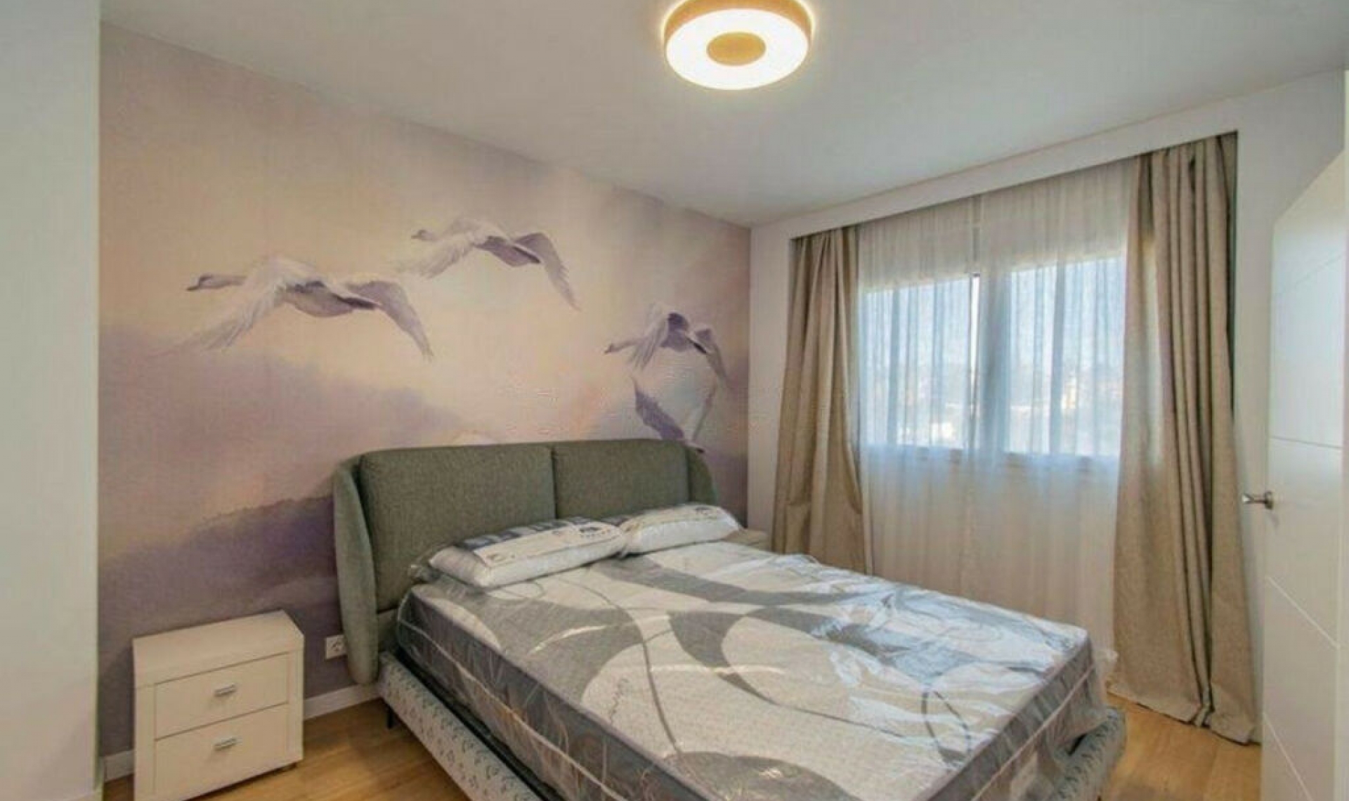 Resale - Apartment -
Estepona