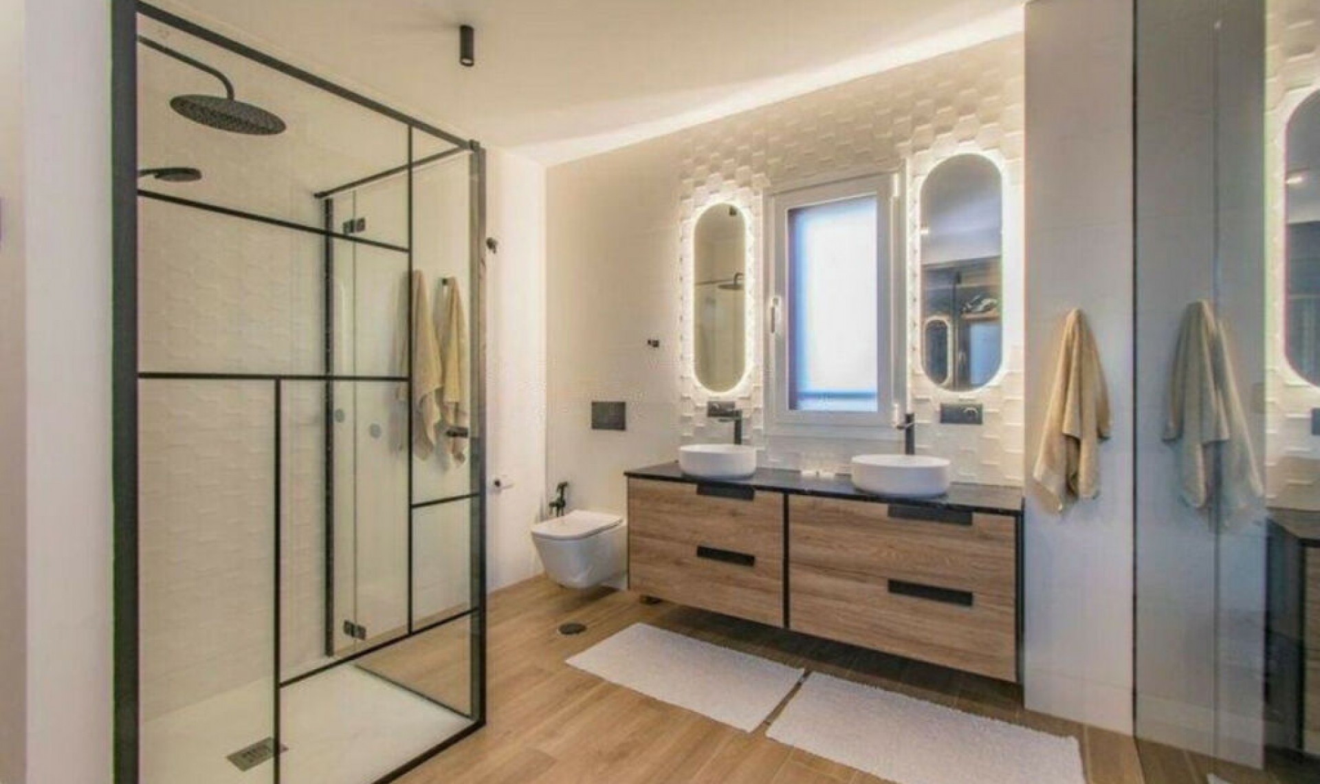 Resale - Apartment -
Estepona