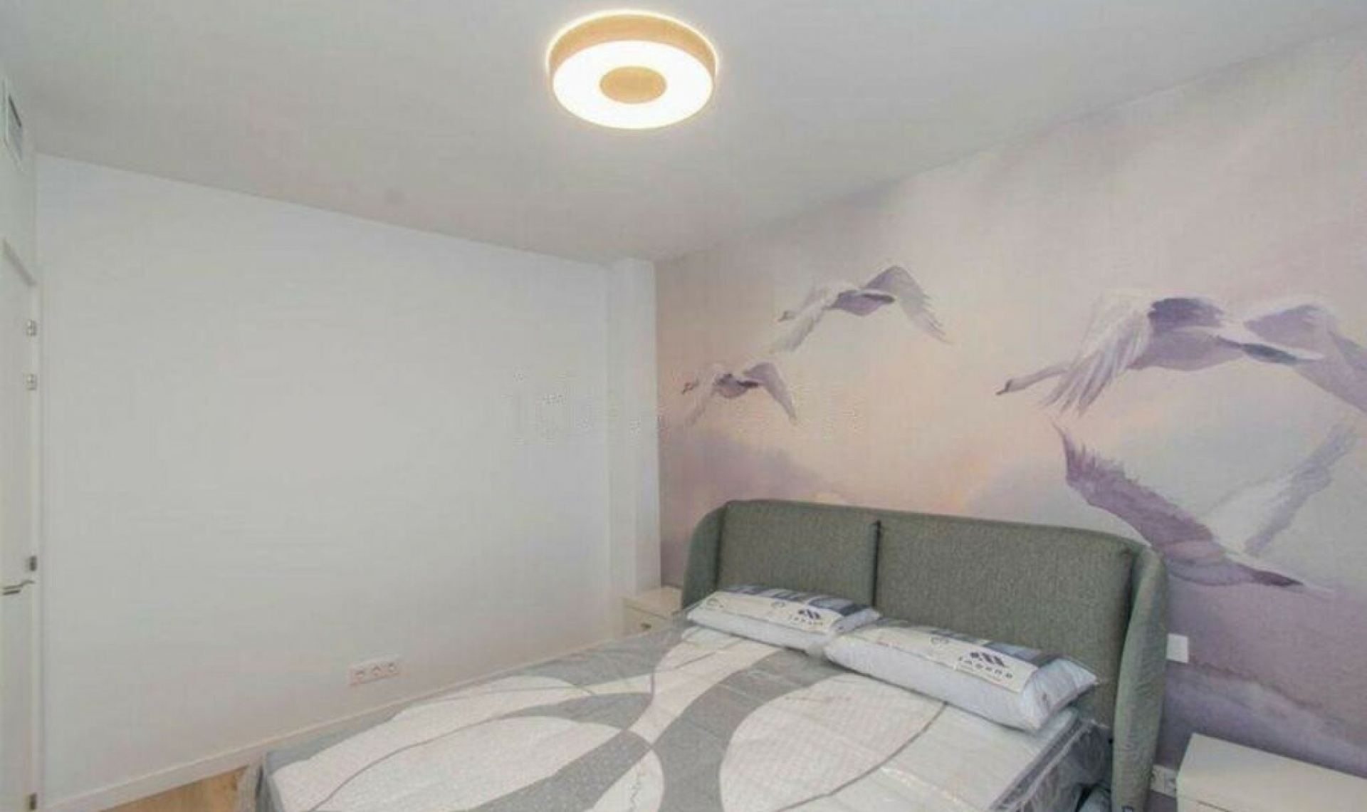 Resale - Apartment -
Estepona