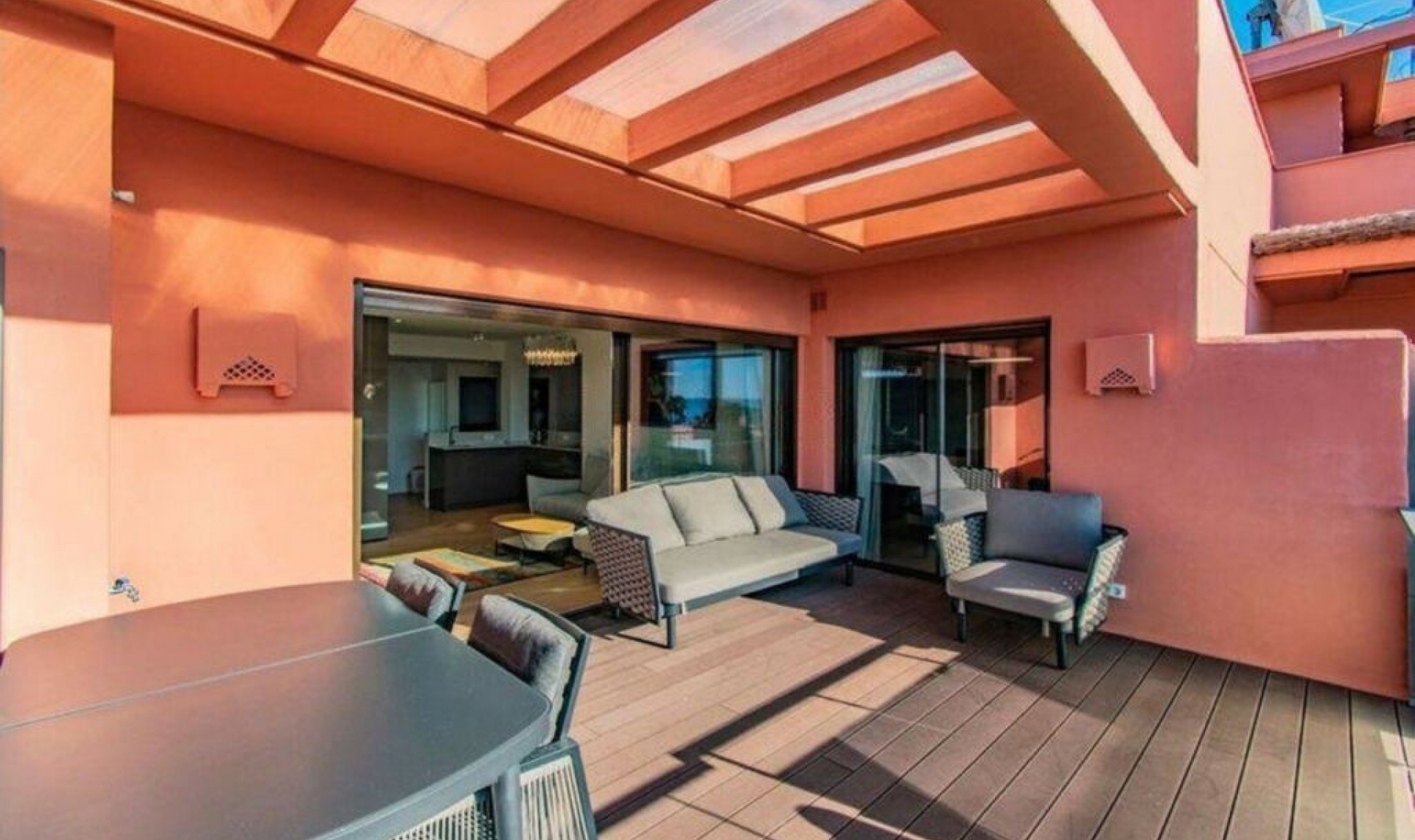 Resale - Apartment -
Estepona