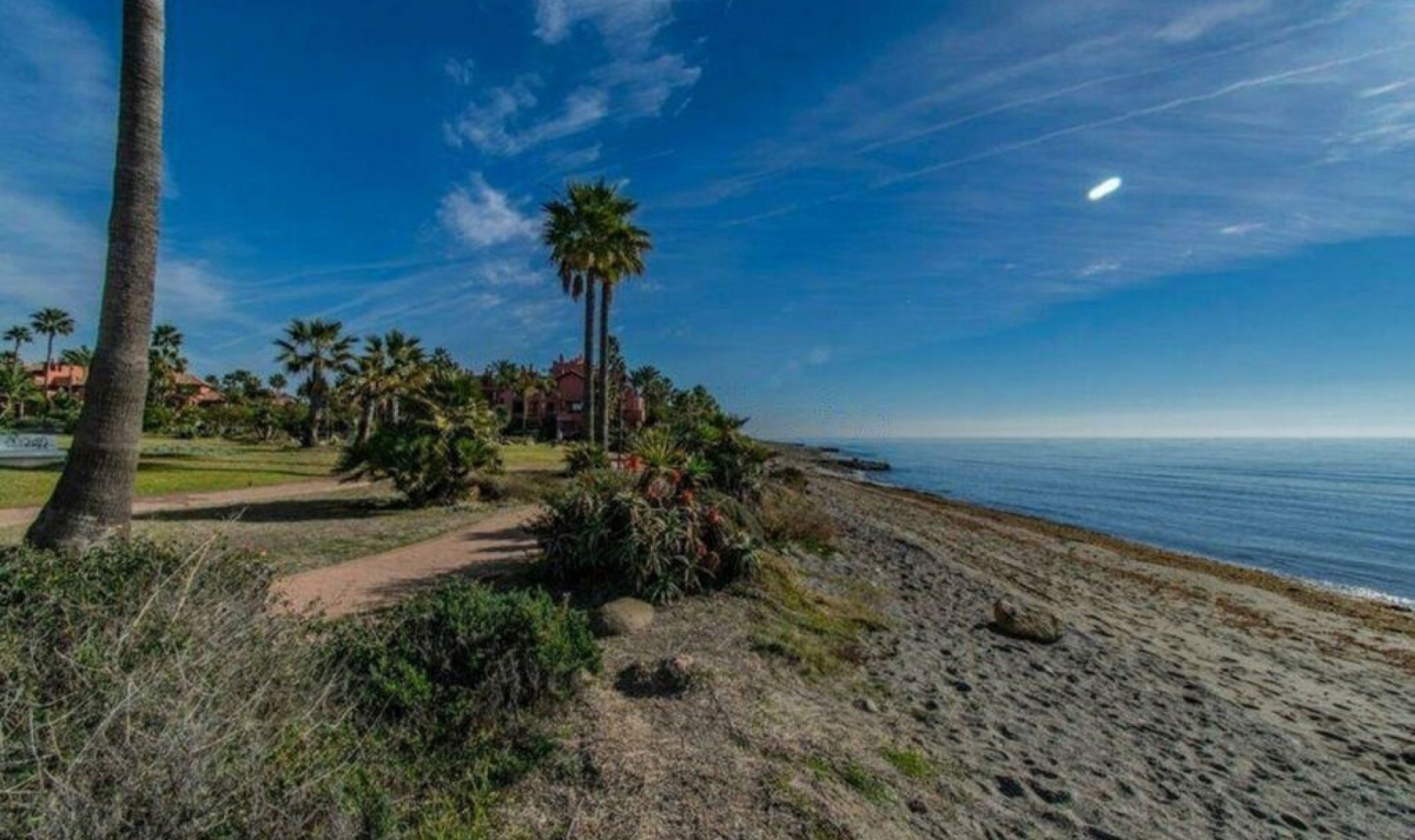 Resale - Apartment -
Estepona