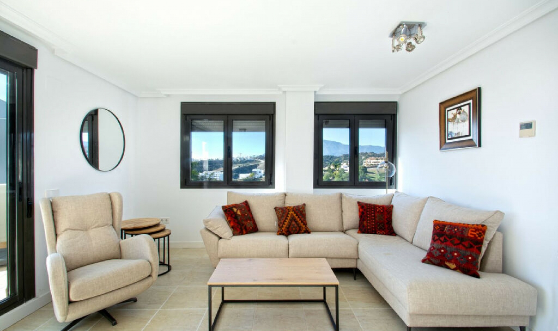 Resale - Apartment -
Estepona