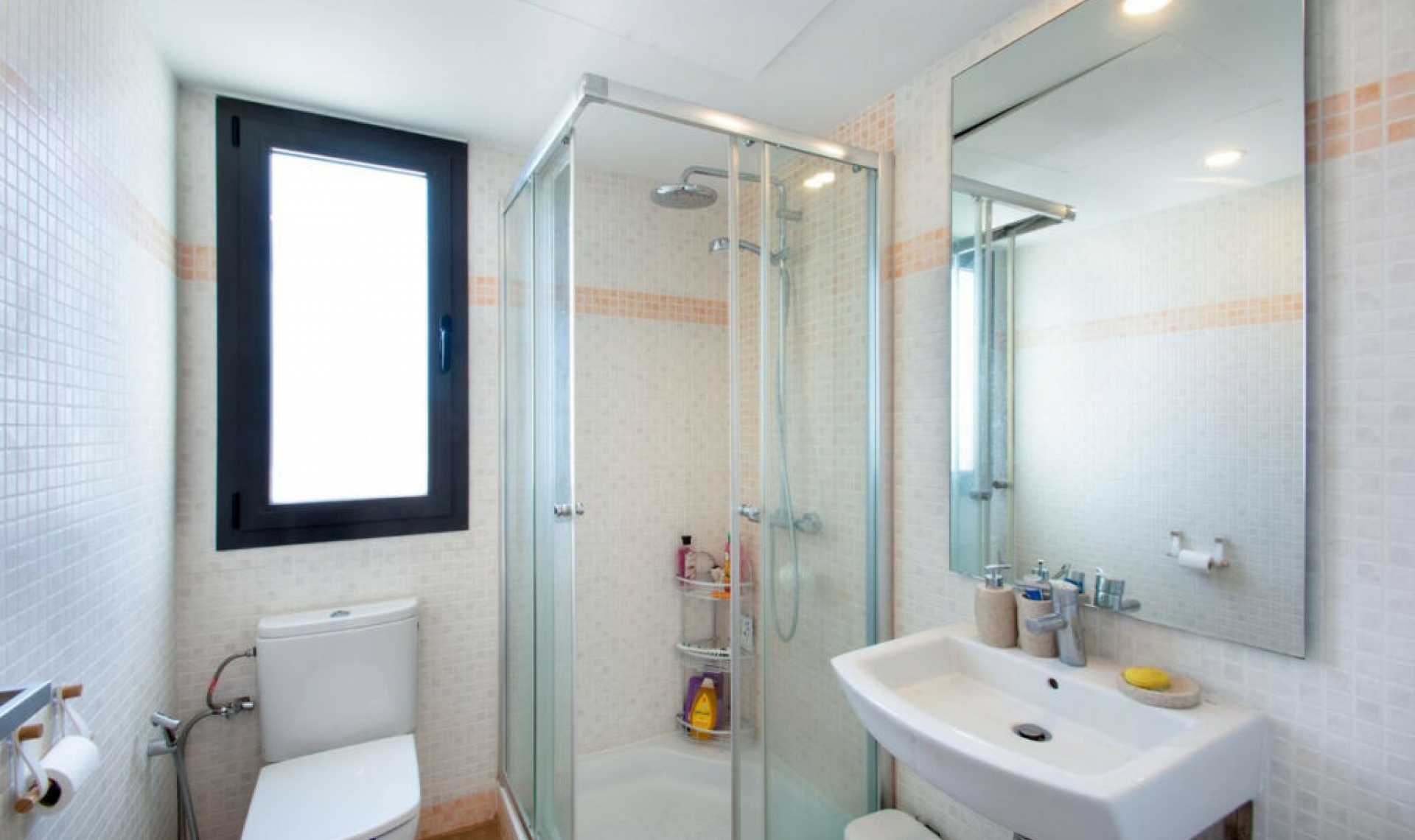 Resale - Apartment -
Estepona