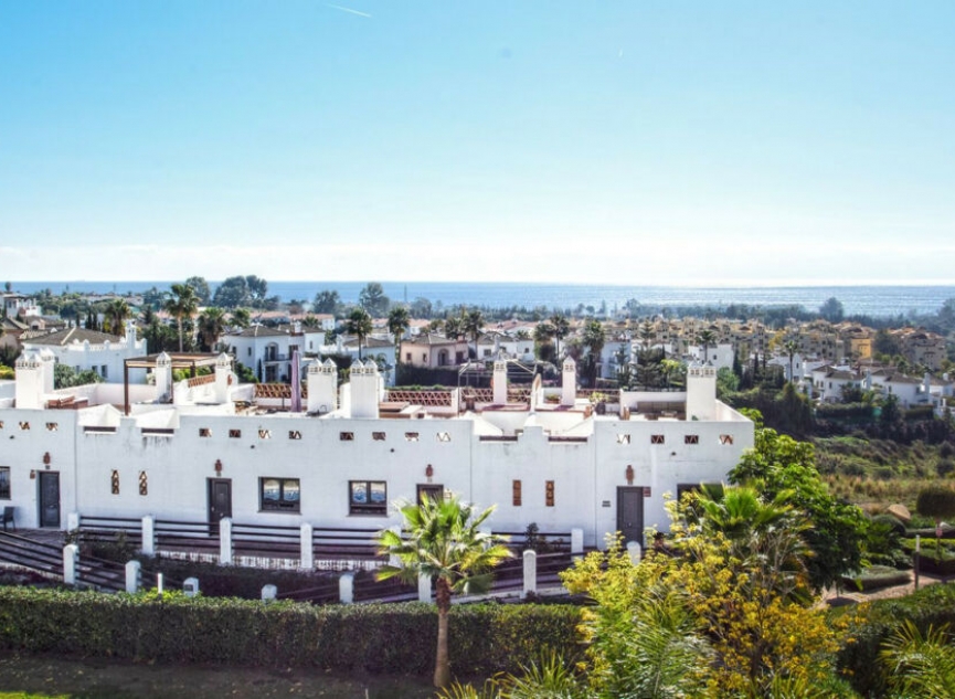 Resale - Apartment -
Estepona