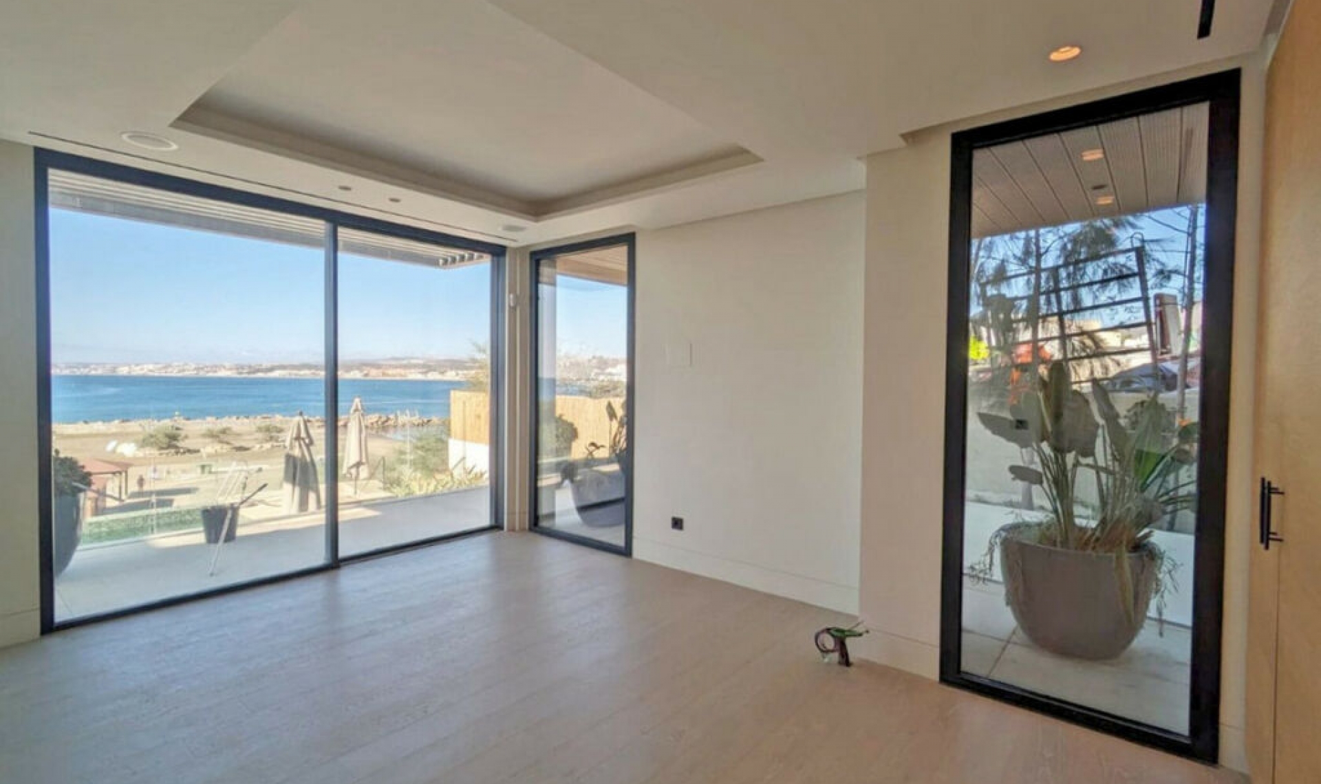 Resale - Apartment -
Estepona