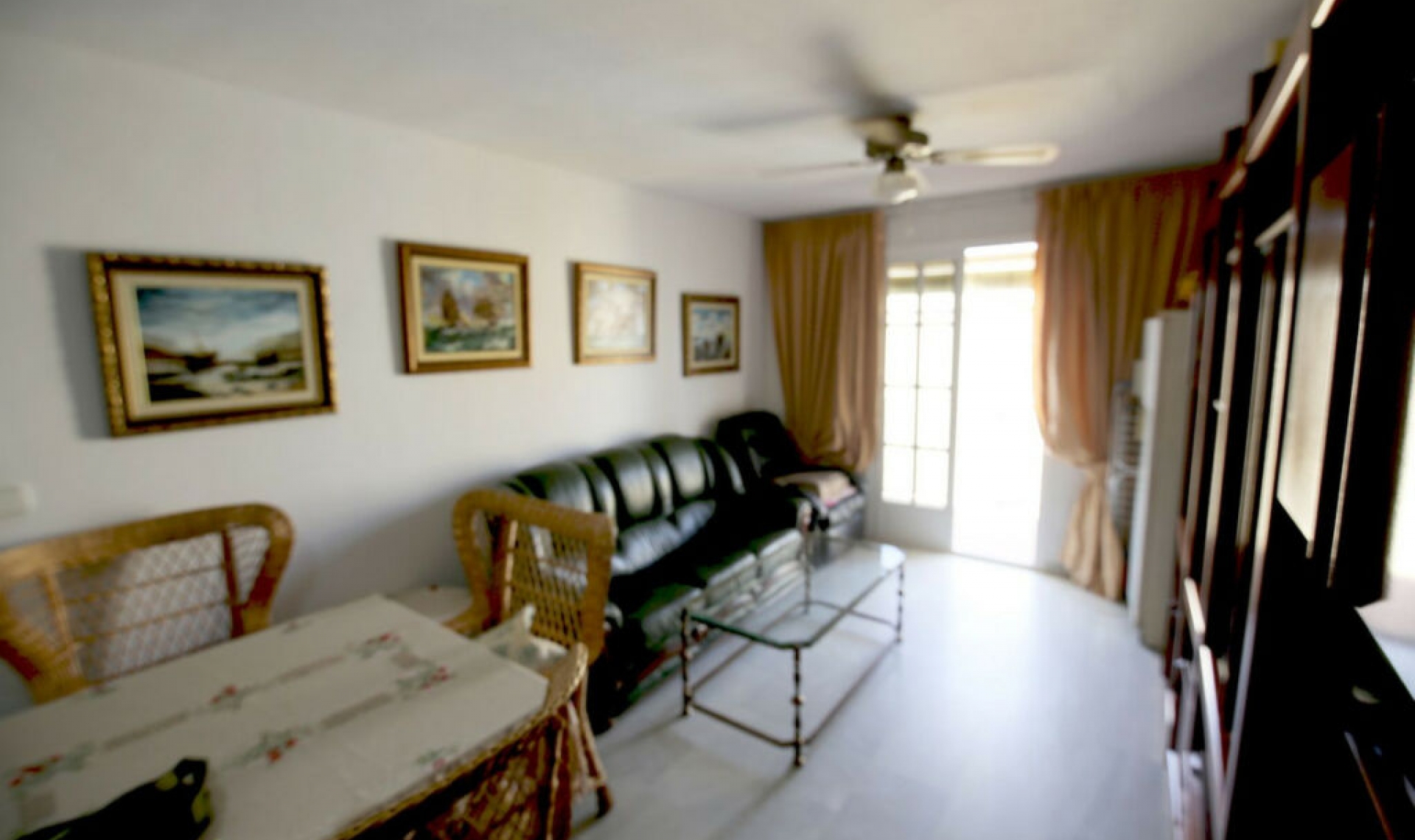 Resale - Apartment -
Estepona