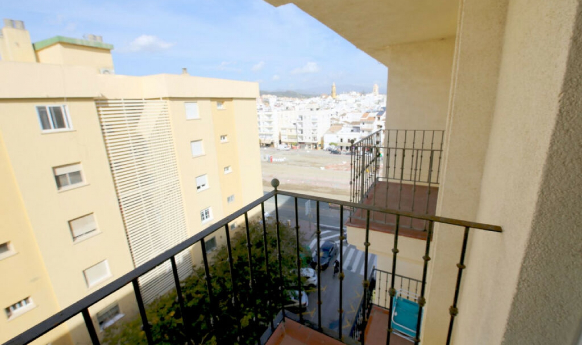 Resale - Apartment -
Estepona