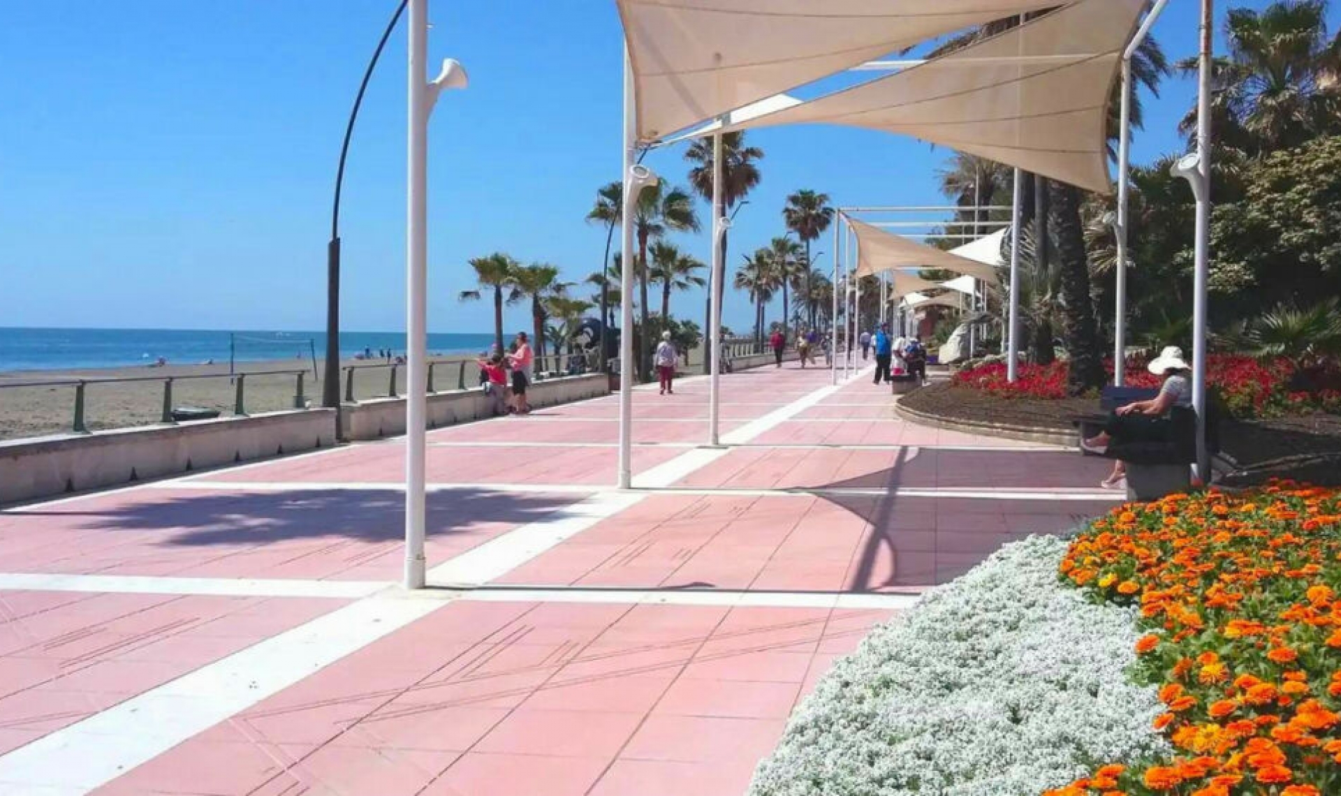 Resale - Apartment -
Estepona