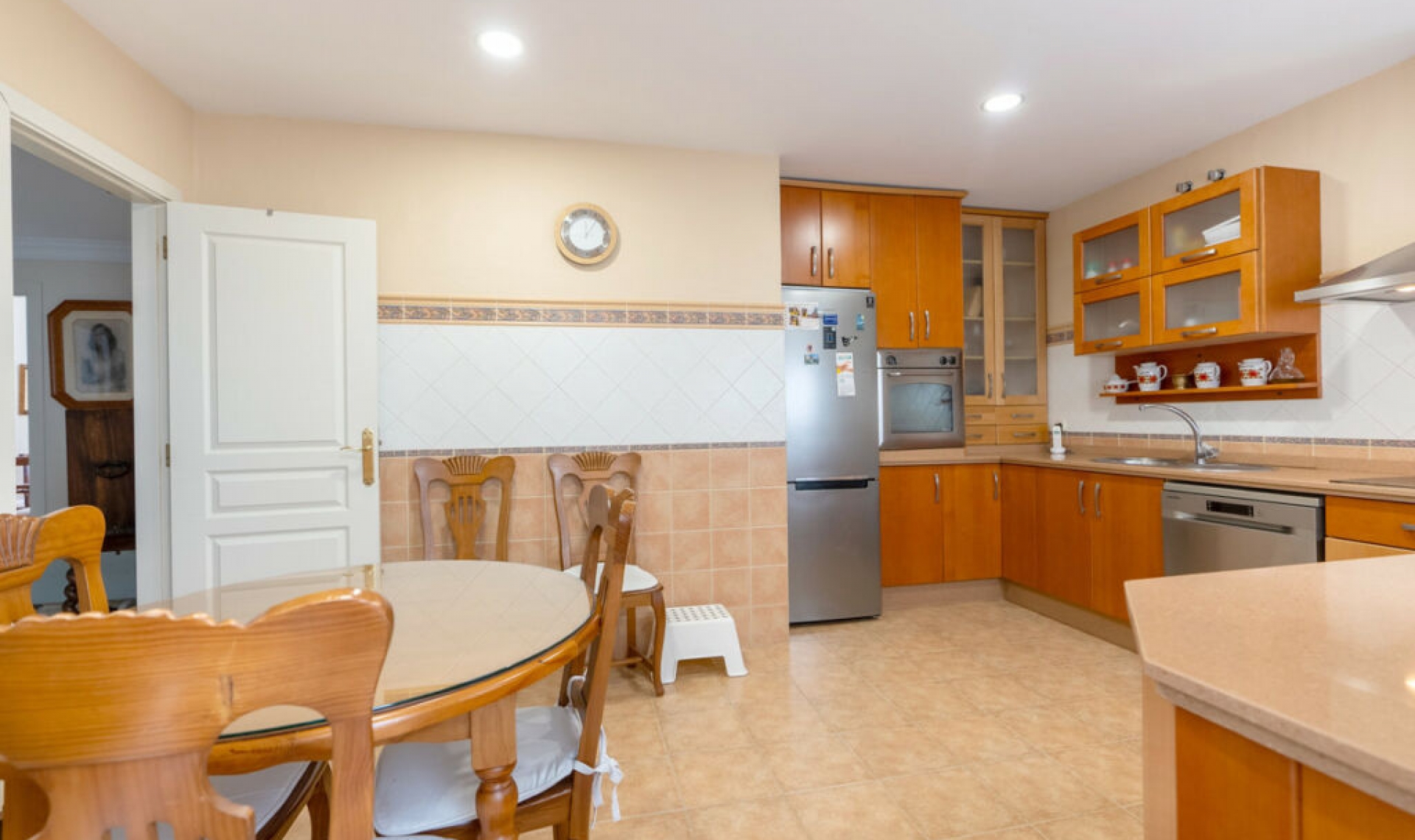 Resale - Apartment -
Estepona