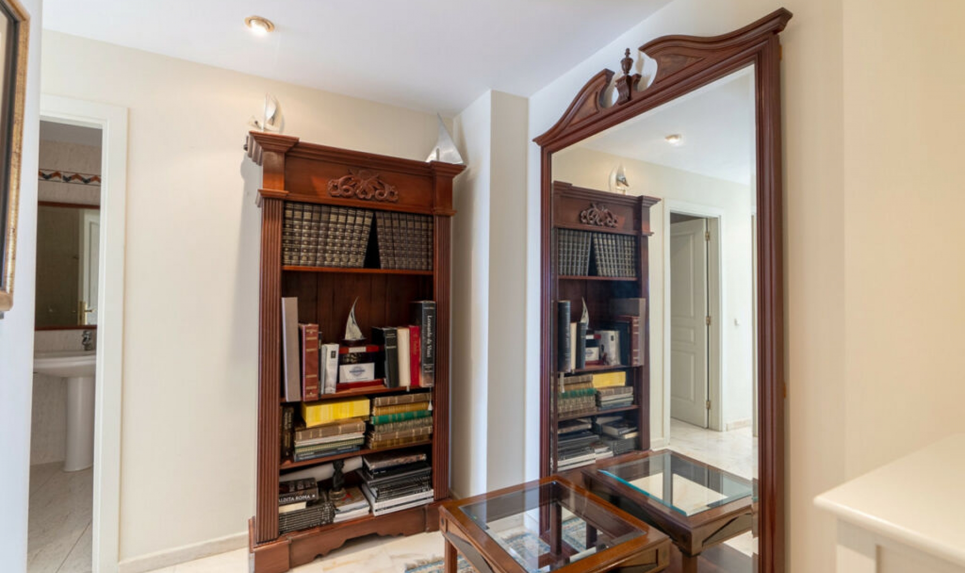 Resale - Apartment -
Estepona