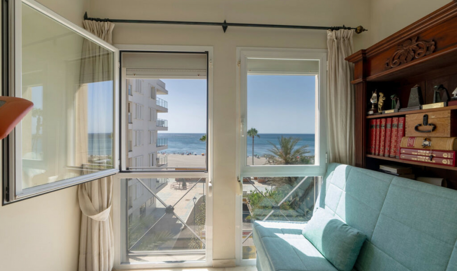 Resale - Apartment -
Estepona