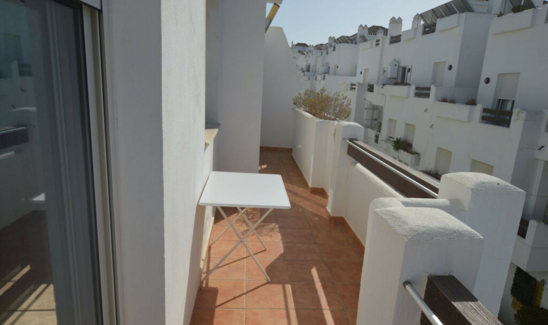 Resale - Apartment -
Estepona