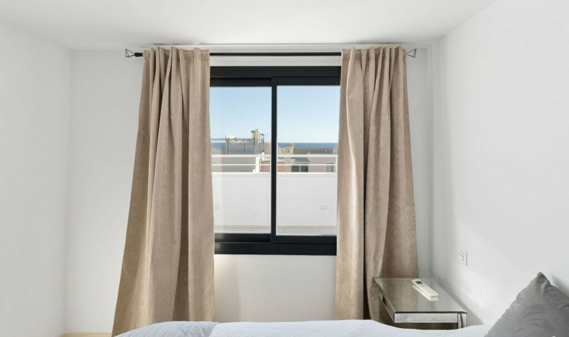 Resale - Apartment -
Estepona