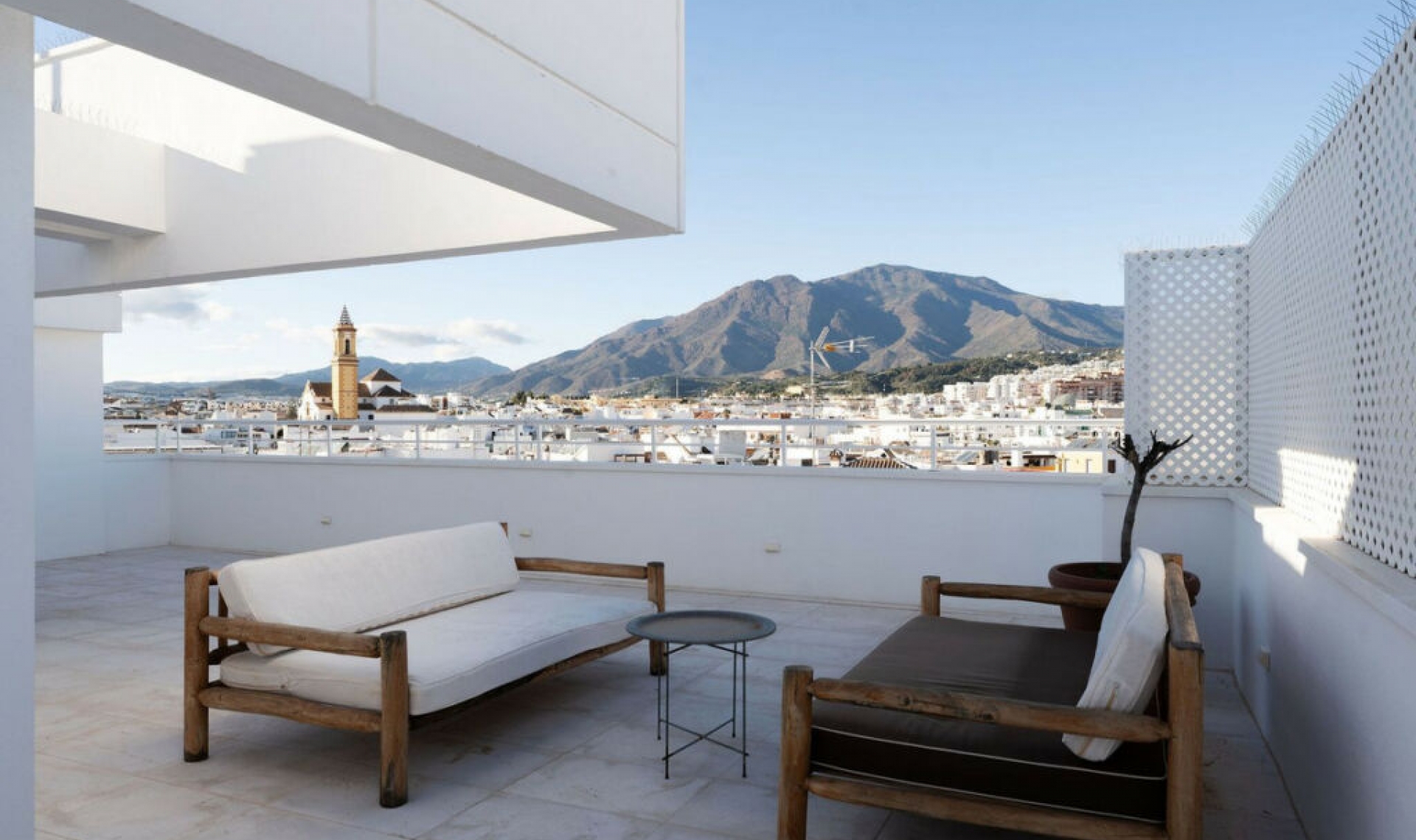 Resale - Apartment -
Estepona