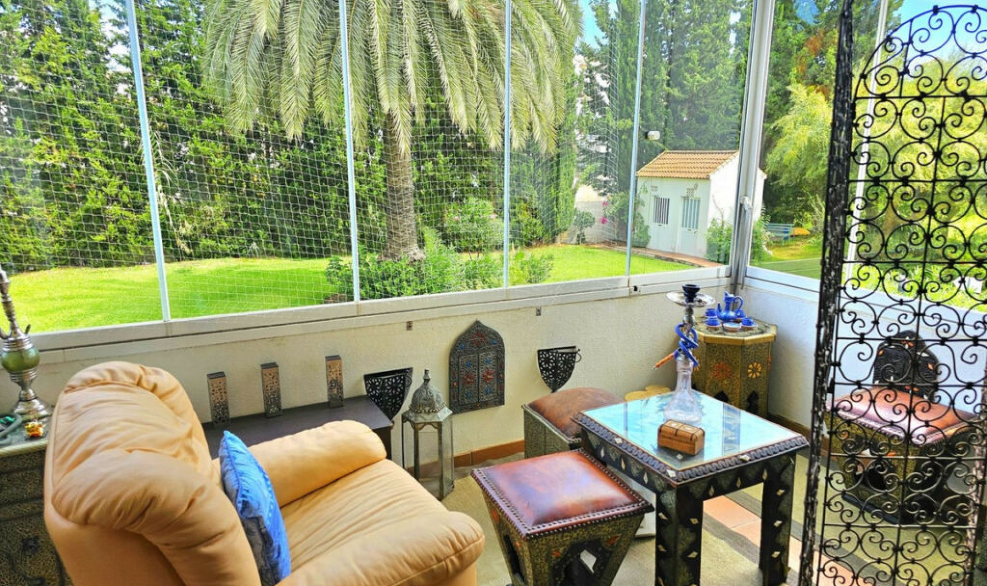 Resale - Apartment -
Estepona