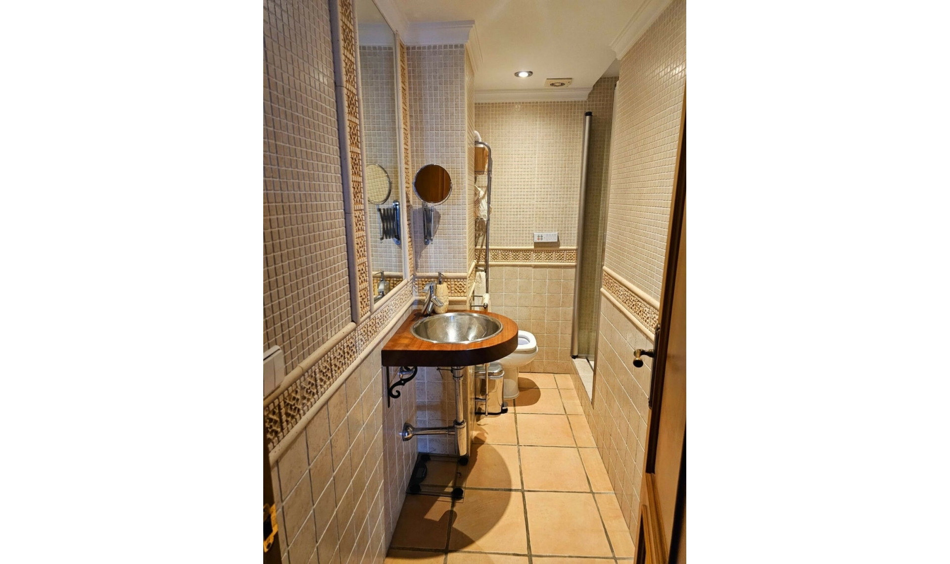 Resale - Apartment -
Estepona