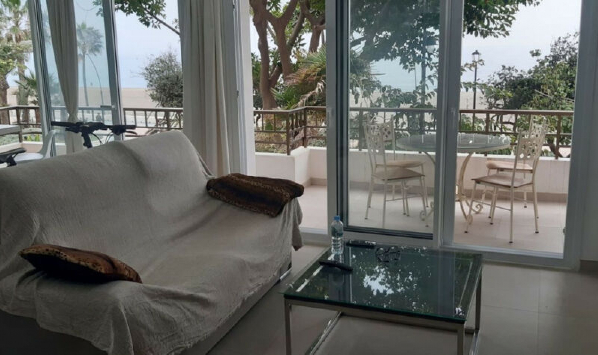 Resale - Apartment -
Estepona