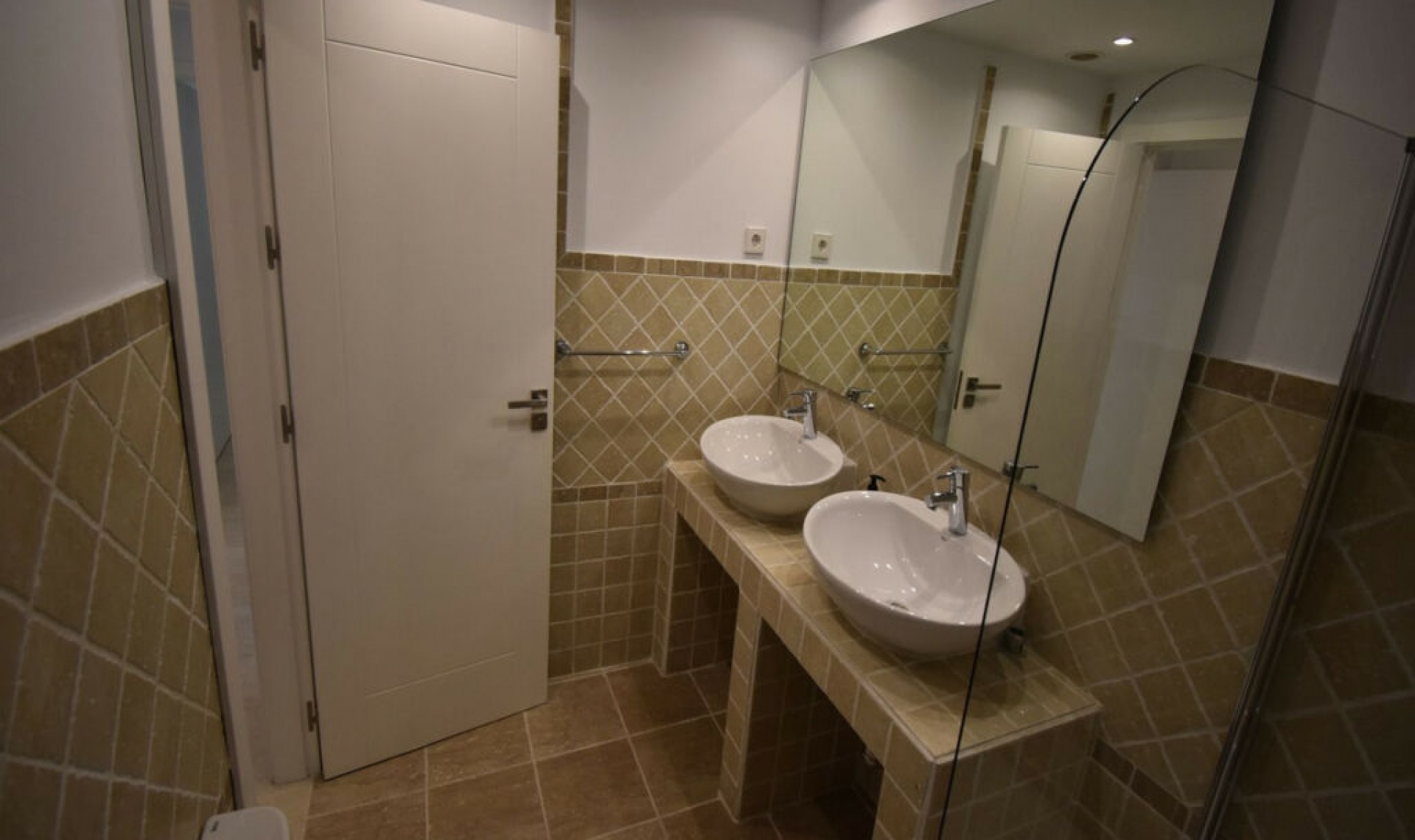 Resale - Apartment -
Estepona