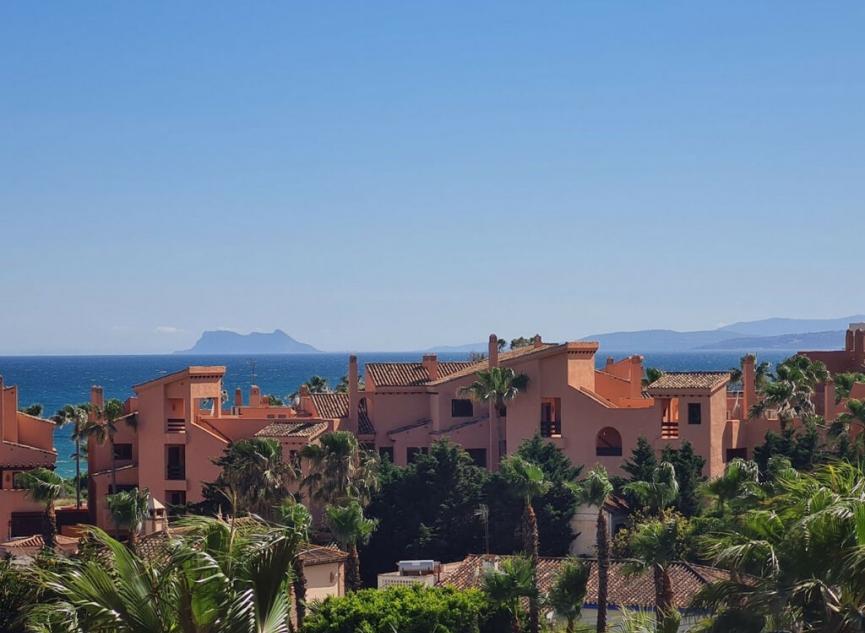 Resale - Apartment -
Estepona