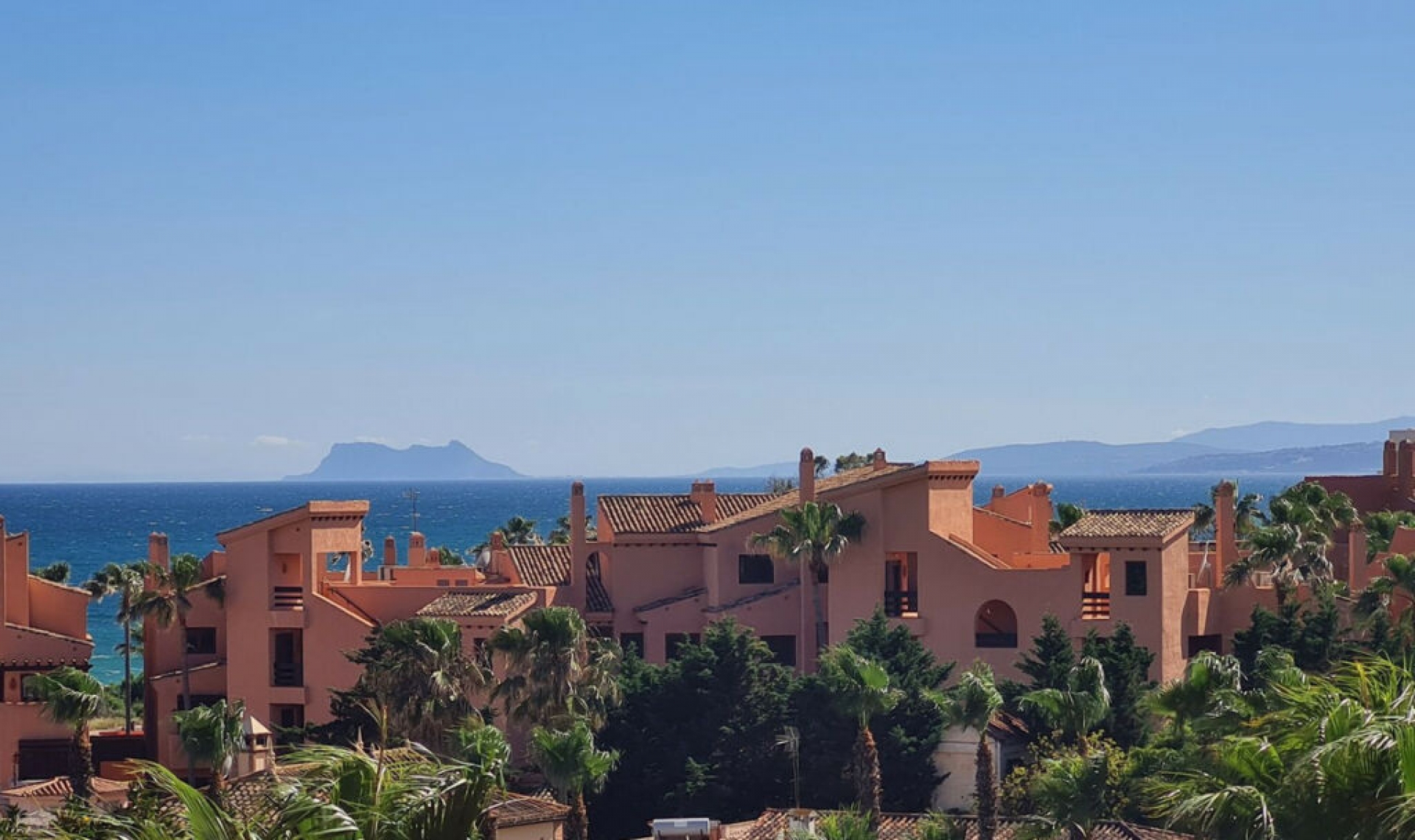 Resale - Apartment -
Estepona