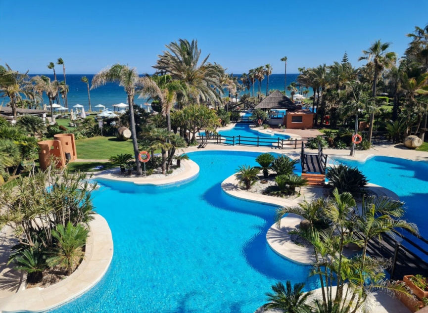Resale - Apartment -
Estepona
