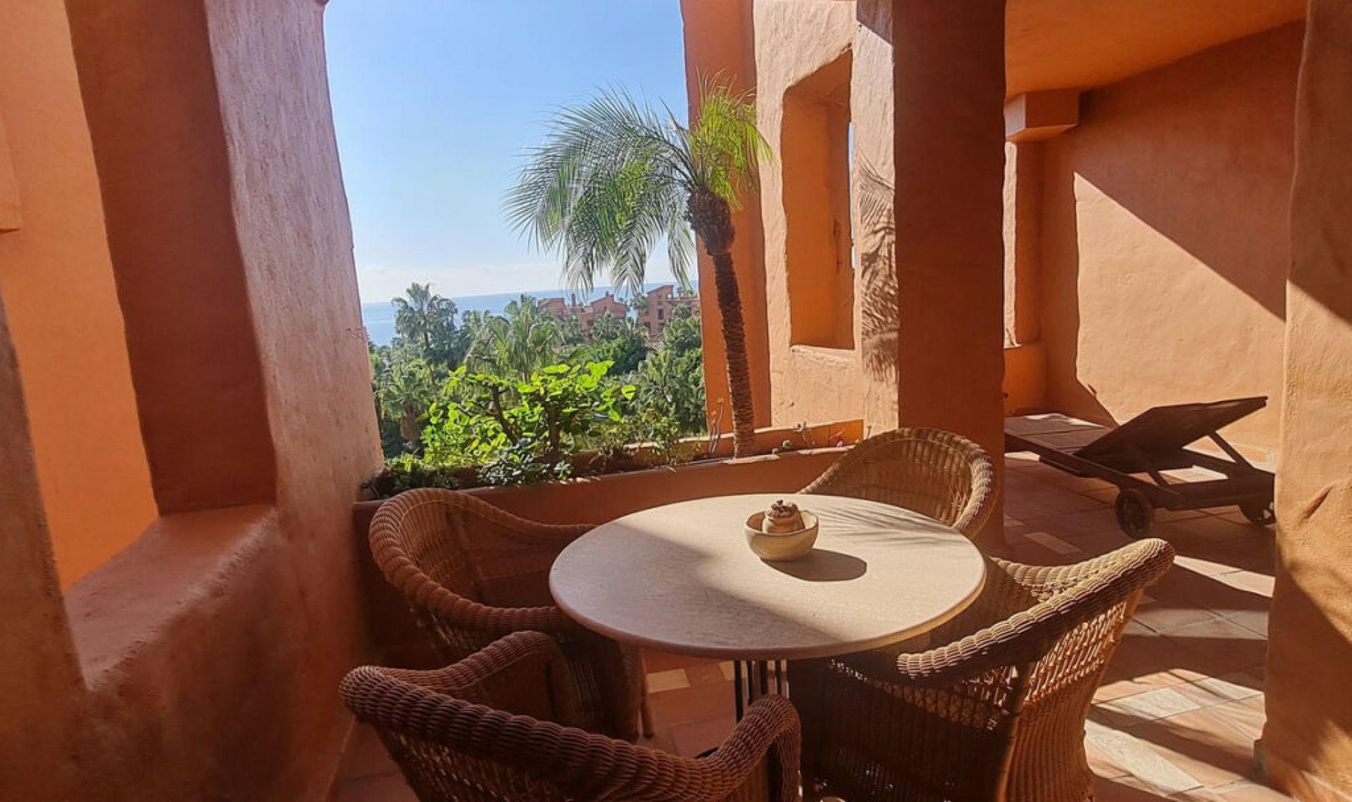 Resale - Apartment -
Estepona