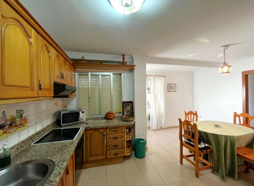 Resale - Apartment -
Estepona