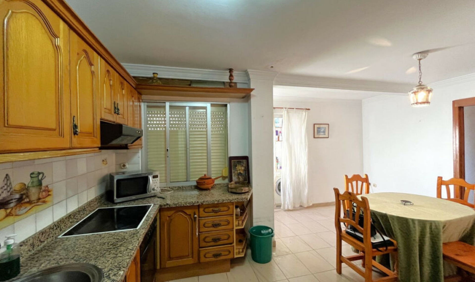 Resale - Apartment -
Estepona