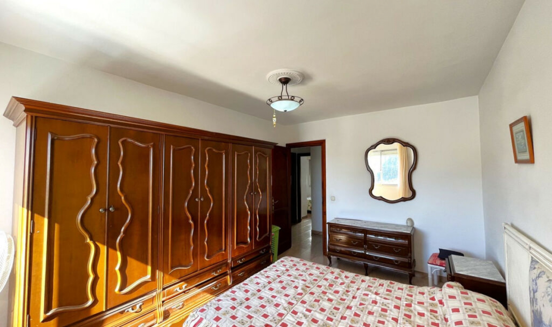 Resale - Apartment -
Estepona