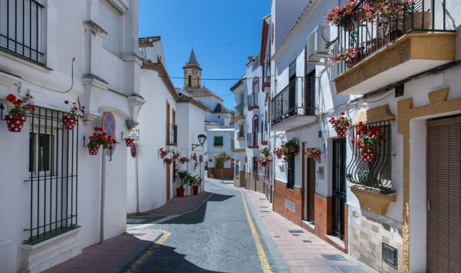 Resale - Apartment -
Estepona