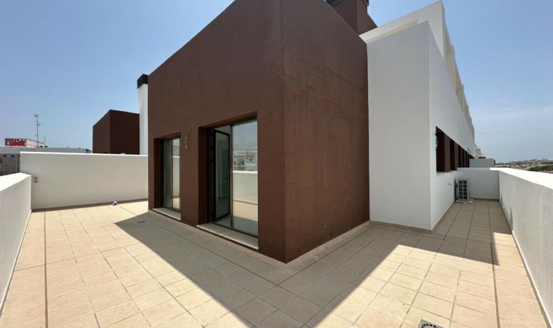 Resale - Apartment -
Estepona