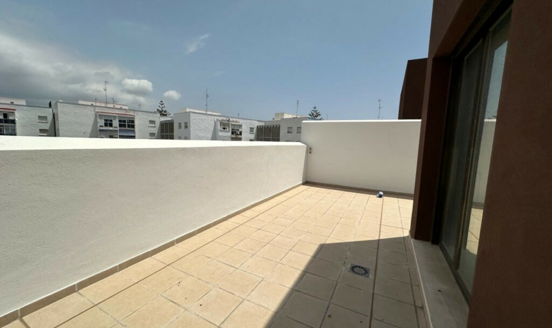 Resale - Apartment -
Estepona